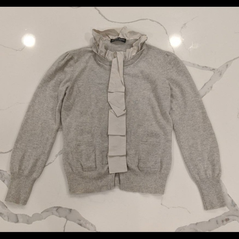 Jacques Robert Chic Gray Women's Cardigan with Ruffled Collar